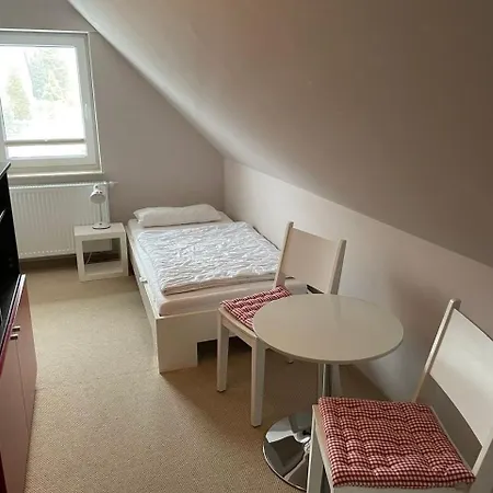 度假居 Reetdachhaus 